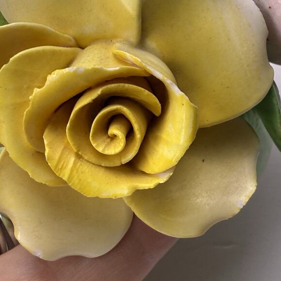 Vintage Basket of Porcelain Roses and Carnations Denton Bone China England - Picture 8 of 8